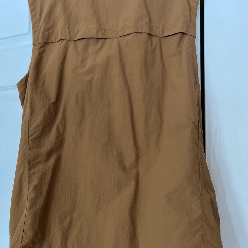 Eddie Bauer Men's Brown Outdoor Vest - Picture 3 of 8